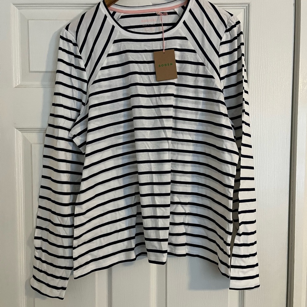 NWT Boden jersey long sleeve t shirt. Size 20